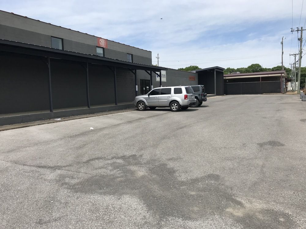 Renovated Downtown Flex Space for Lease: 1129 Baldwin St, Chattanooga, TN 37403